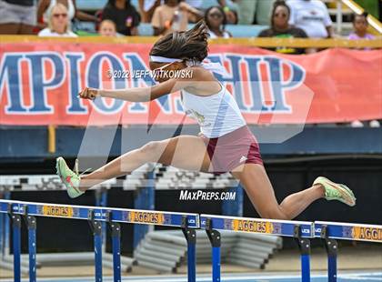 Thumbnail 2 in NCHSAA 1A/4A Track & Field Championship photogallery.