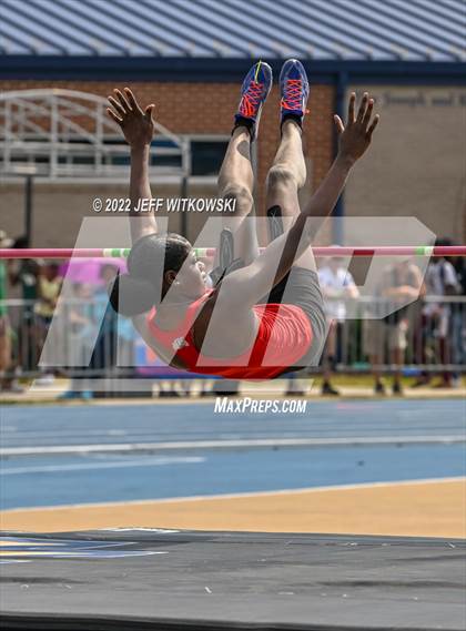 Thumbnail 2 in NCHSAA 1A/4A Track & Field Championship photogallery.