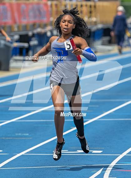 Thumbnail 2 in NCHSAA 1A/4A Track & Field Championship photogallery.