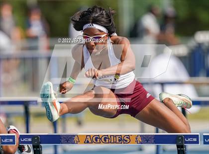 Thumbnail 1 in NCHSAA 1A/4A Track & Field Championship photogallery.
