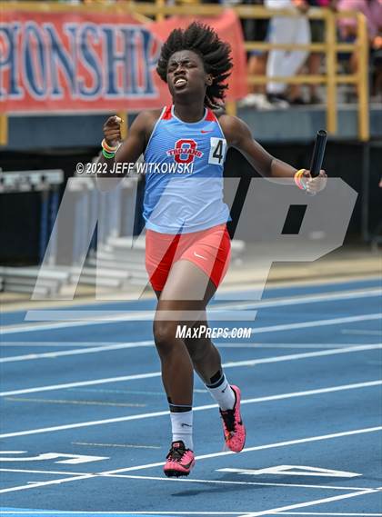Thumbnail 1 in NCHSAA 1A/4A Track & Field Championship photogallery.