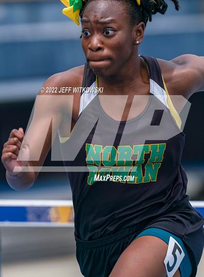 Thumbnail 3 in NCHSAA 1A/4A Track & Field Championship photogallery.