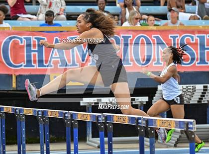 Thumbnail 1 in NCHSAA 1A/4A Track & Field Championship photogallery.