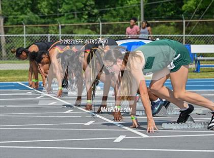 Thumbnail 1 in NCHSAA 1A/4A Track & Field Championship photogallery.