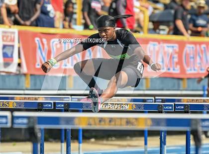 Thumbnail 1 in NCHSAA 1A/4A Track & Field Championship photogallery.