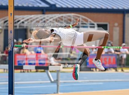 Thumbnail 1 in NCHSAA 1A/4A Track & Field Championship photogallery.