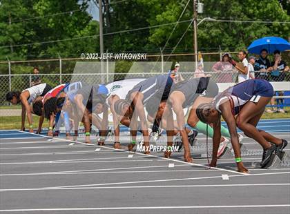 Thumbnail 1 in NCHSAA 1A/4A Track & Field Championship photogallery.