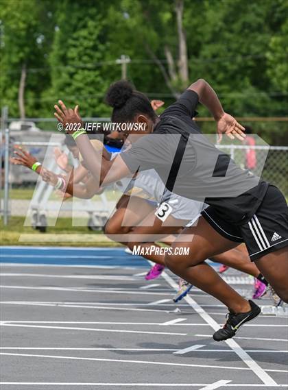 Thumbnail 3 in NCHSAA 1A/4A Track & Field Championship photogallery.