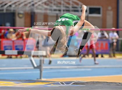 Thumbnail 2 in NCHSAA 1A/4A Track & Field Championship photogallery.