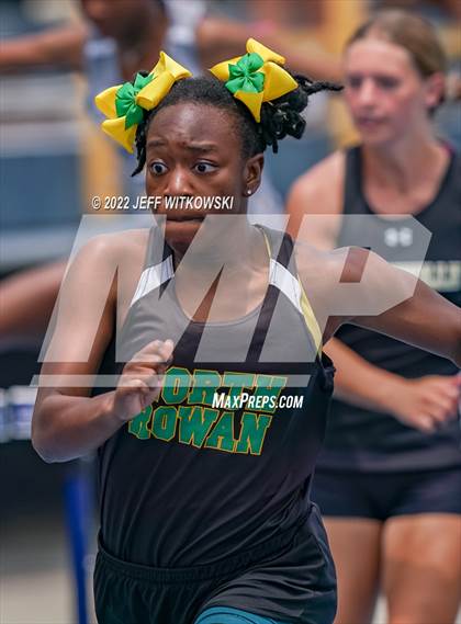 Thumbnail 3 in NCHSAA 1A/4A Track & Field Championship photogallery.