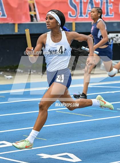Thumbnail 1 in NCHSAA 1A/4A Track & Field Championship photogallery.