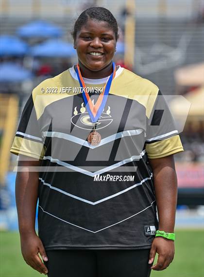 Thumbnail 2 in NCHSAA 1A/4A Track & Field Championship photogallery.