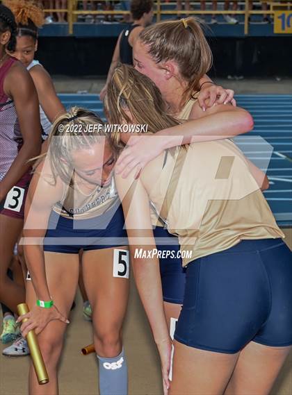 Thumbnail 1 in NCHSAA 1A/4A Track & Field Championship photogallery.