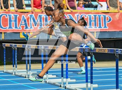 Thumbnail 1 in NCHSAA 1A/4A Track & Field Championship photogallery.