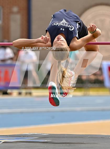 Thumbnail 2 in NCHSAA 1A/4A Track & Field Championship photogallery.