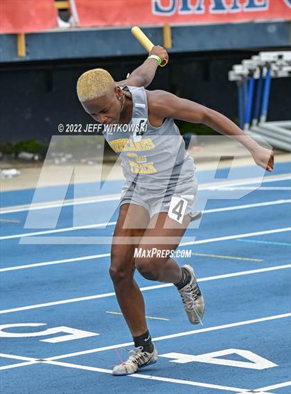 Thumbnail 1 in NCHSAA 1A/4A Track & Field Championship photogallery.