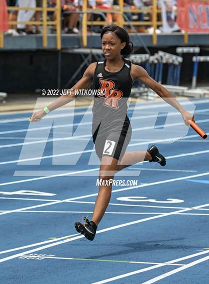 Thumbnail 2 in NCHSAA 1A/4A Track & Field Championship photogallery.