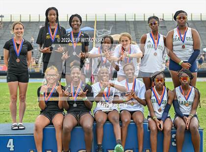 Thumbnail 2 in NCHSAA 1A/4A Track & Field Championship photogallery.