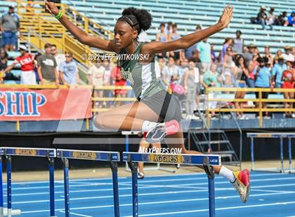 Thumbnail 1 in NCHSAA 1A/4A Track & Field Championship photogallery.