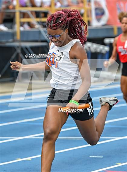 Thumbnail 1 in NCHSAA 1A/4A Track & Field Championship photogallery.