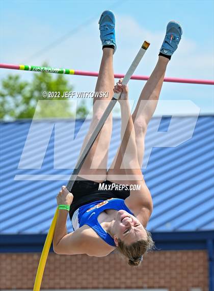 Thumbnail 1 in NCHSAA 1A/4A Track & Field Championship photogallery.