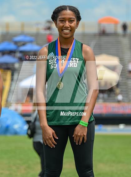 Thumbnail 1 in NCHSAA 1A/4A Track & Field Championship photogallery.