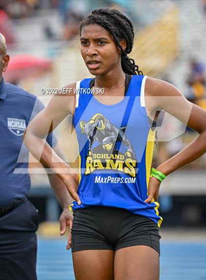 Thumbnail 1 in NCHSAA 1A/4A Track & Field Championship photogallery.