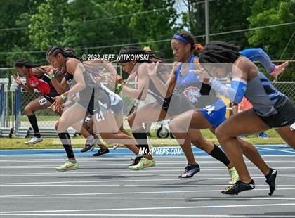 Thumbnail 1 in NCHSAA 1A/4A Track & Field Championship photogallery.