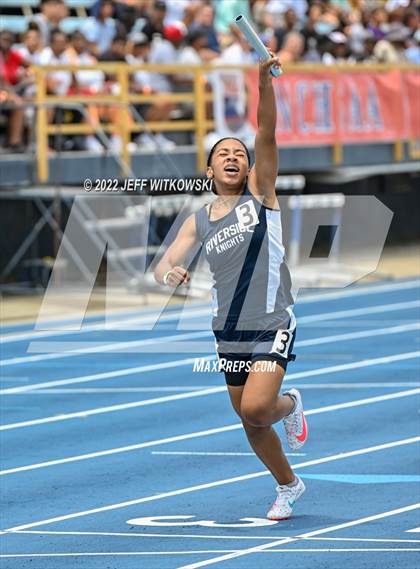 Thumbnail 2 in NCHSAA 1A/4A Track & Field Championship photogallery.