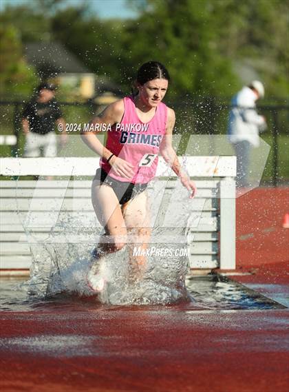 Thumbnail 1 in NYSPHSAA Section 3 State Qualifier photogallery.