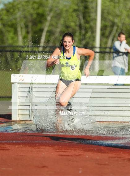 Thumbnail 1 in NYSPHSAA Section 3 State Qualifier photogallery.