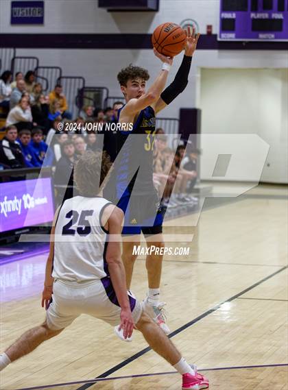 Thumbnail 2 in East Noble @ Leo photogallery.