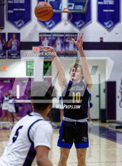 Thumbnail 3 in East Noble @ Leo photogallery.