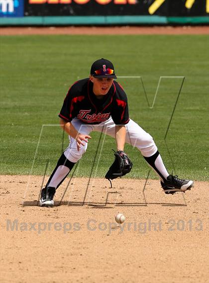 Thumbnail 1 in Lincoln vs. Jesuit (Banner Island Classic) photogallery.