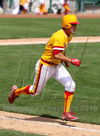 Thumbnail 3 in Lincoln vs. Jesuit (Banner Island Classic) photogallery.
