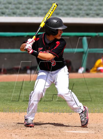Thumbnail 1 in Lincoln vs. Jesuit (Banner Island Classic) photogallery.