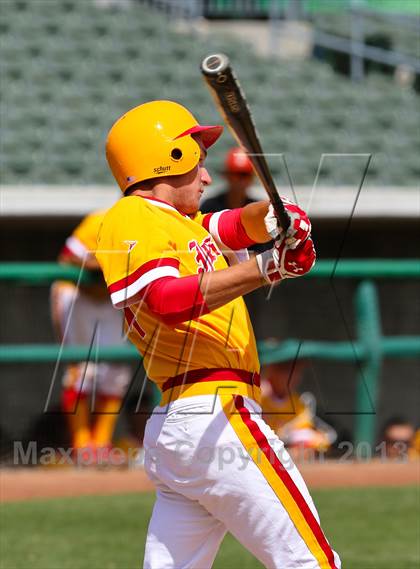 Thumbnail 3 in Lincoln vs. Jesuit (Banner Island Classic) photogallery.