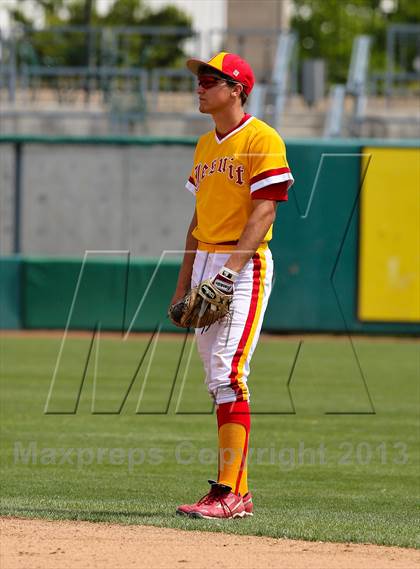 Thumbnail 2 in Lincoln vs. Jesuit (Banner Island Classic) photogallery.