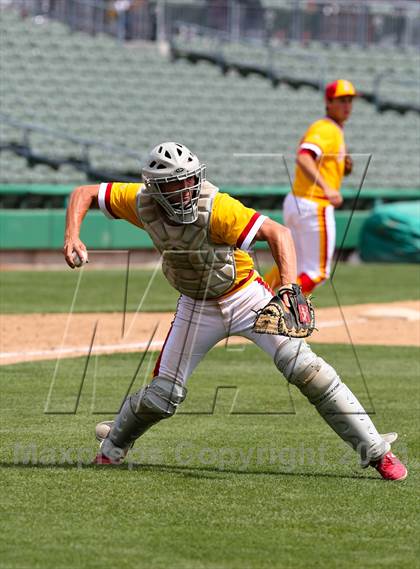 Thumbnail 1 in Lincoln vs. Jesuit (Banner Island Classic) photogallery.