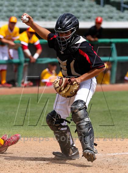 Thumbnail 1 in Lincoln vs. Jesuit (Banner Island Classic) photogallery.