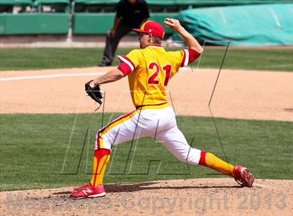 Thumbnail 2 in Lincoln vs. Jesuit (Banner Island Classic) photogallery.
