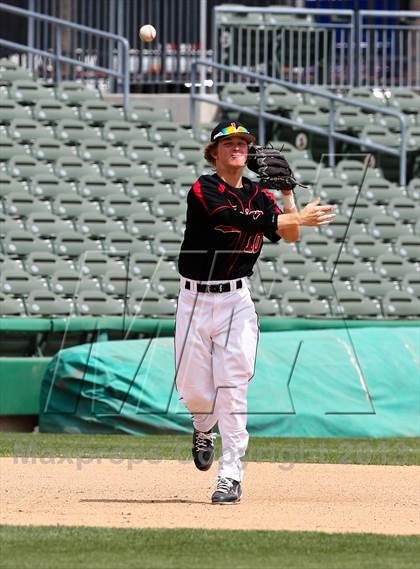 Thumbnail 2 in Lincoln vs. Jesuit (Banner Island Classic) photogallery.