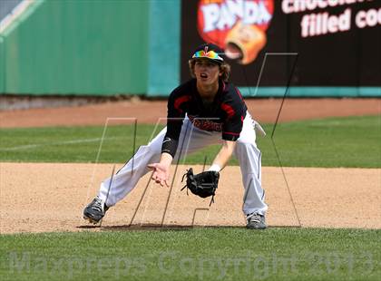 Thumbnail 3 in Lincoln vs. Jesuit (Banner Island Classic) photogallery.