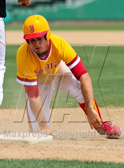 Thumbnail 1 in Lincoln vs. Jesuit (Banner Island Classic) photogallery.