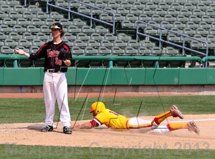 Thumbnail 3 in Lincoln vs. Jesuit (Banner Island Classic) photogallery.