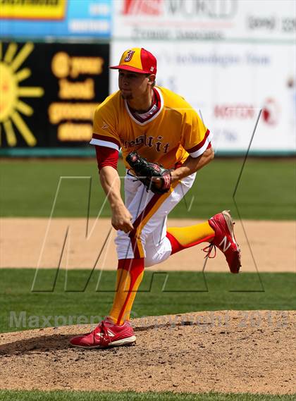 Thumbnail 2 in Lincoln vs. Jesuit (Banner Island Classic) photogallery.