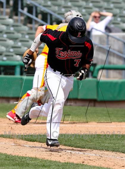 Thumbnail 1 in Lincoln vs. Jesuit (Banner Island Classic) photogallery.