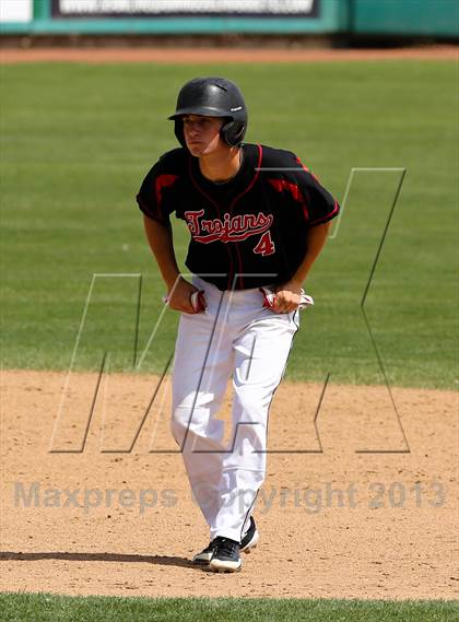 Thumbnail 3 in Lincoln vs. Jesuit (Banner Island Classic) photogallery.