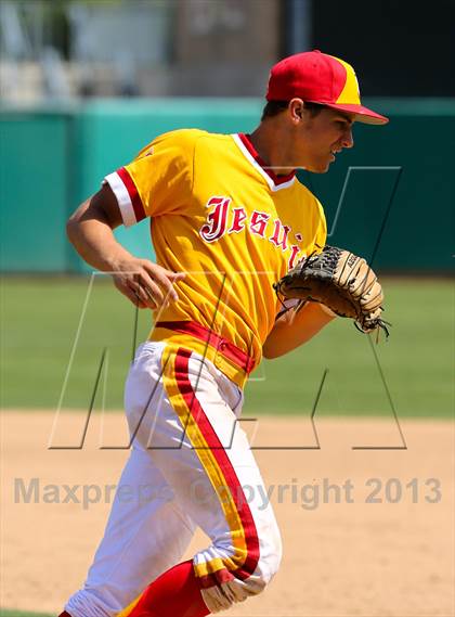 Thumbnail 3 in Lincoln vs. Jesuit (Banner Island Classic) photogallery.