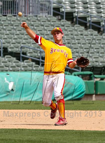 Thumbnail 2 in Lincoln vs. Jesuit (Banner Island Classic) photogallery.